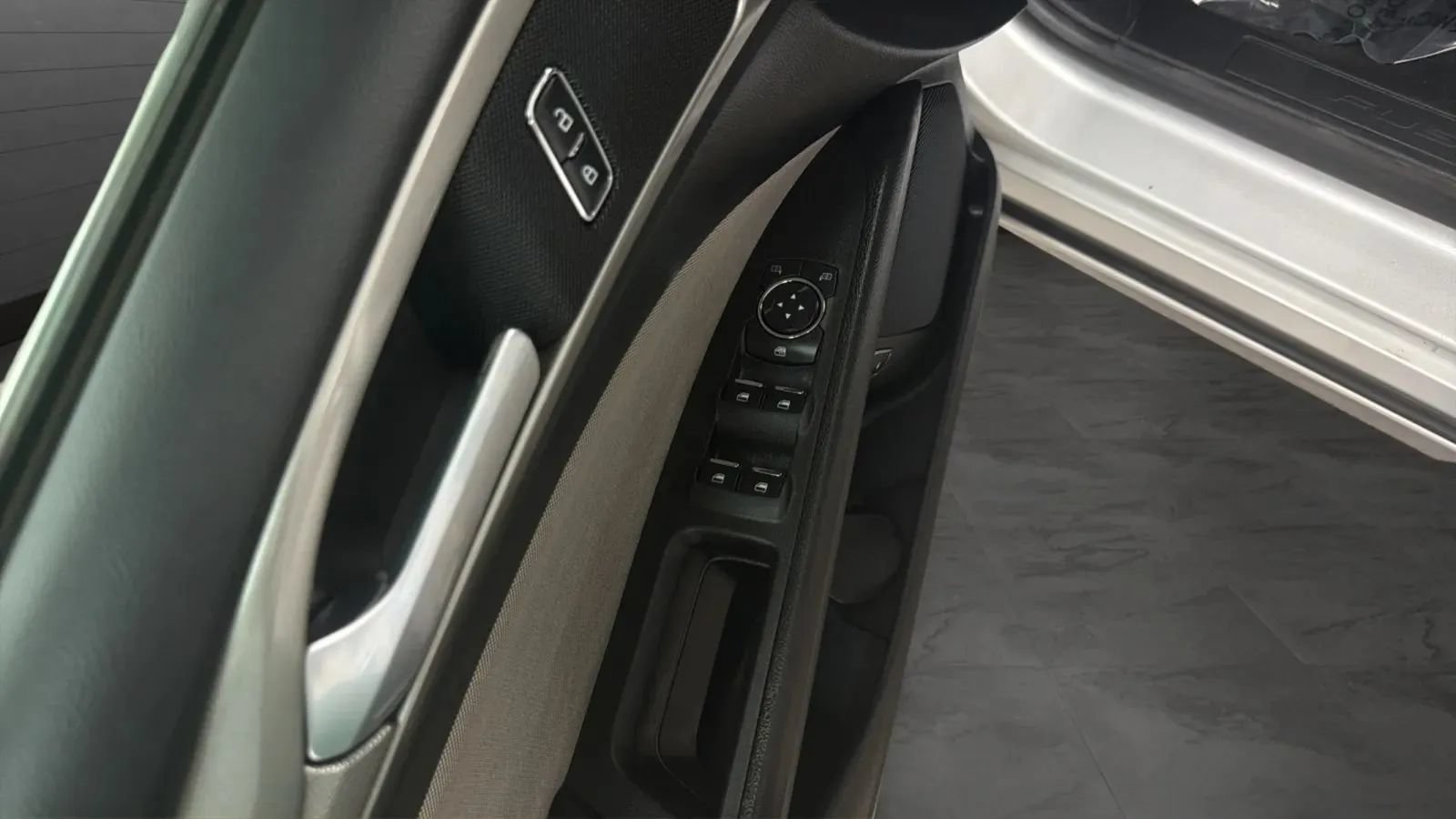 Used 2017 Ford Fusion S FWD image 24