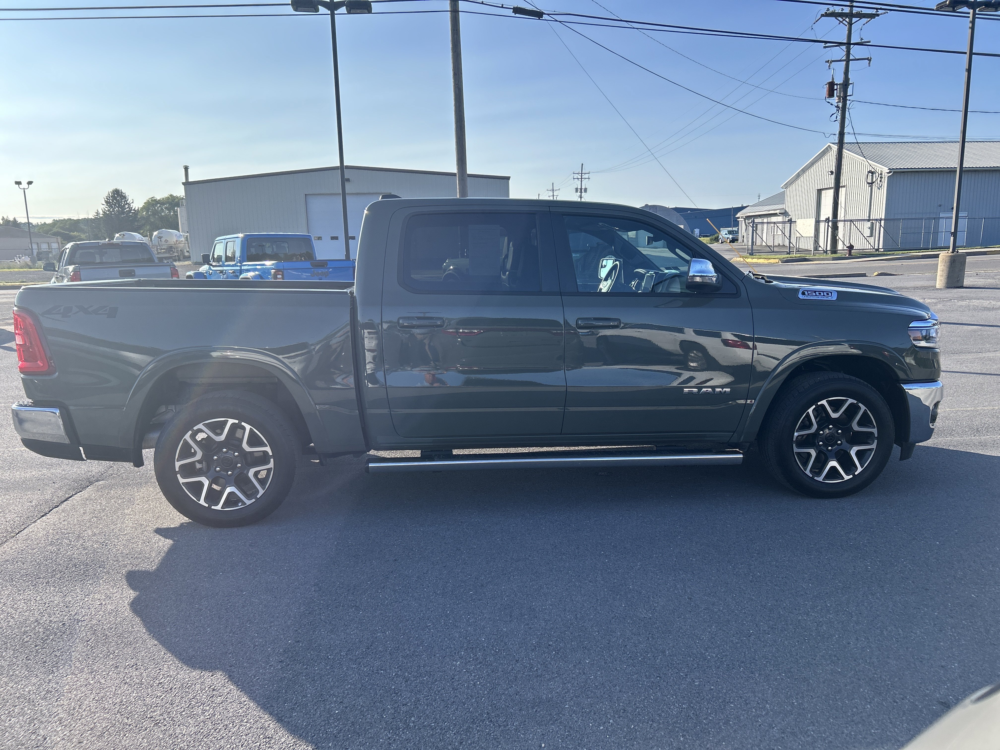 Used 2026 RAM 1500 Laramie AWD/4WD image 13