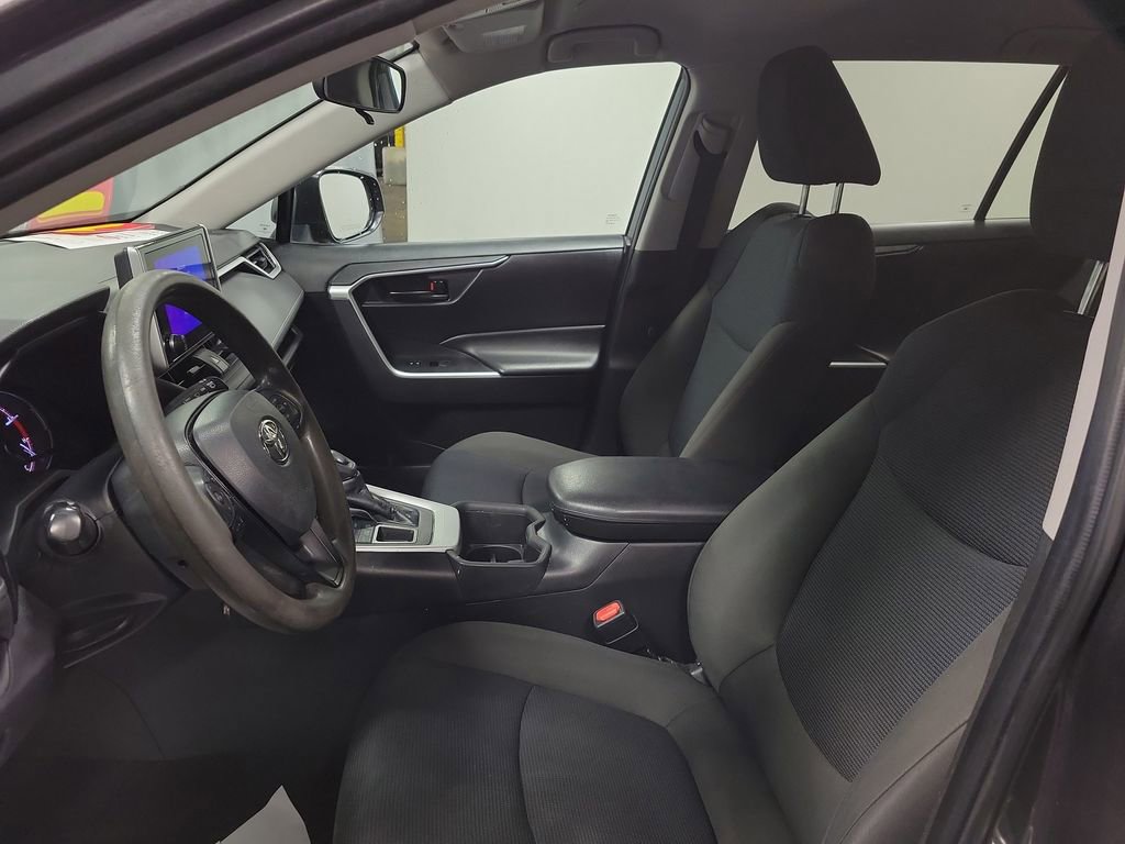 Used 2023 Toyota RAV4 LE AWD/4WD image 12