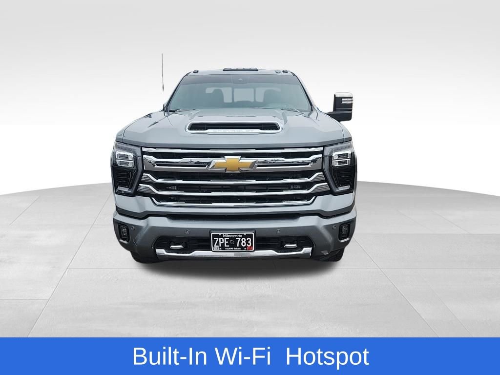 Used 2024 Chevrolet Silverado 2500 High Country w/ High Country Premium Package image 9