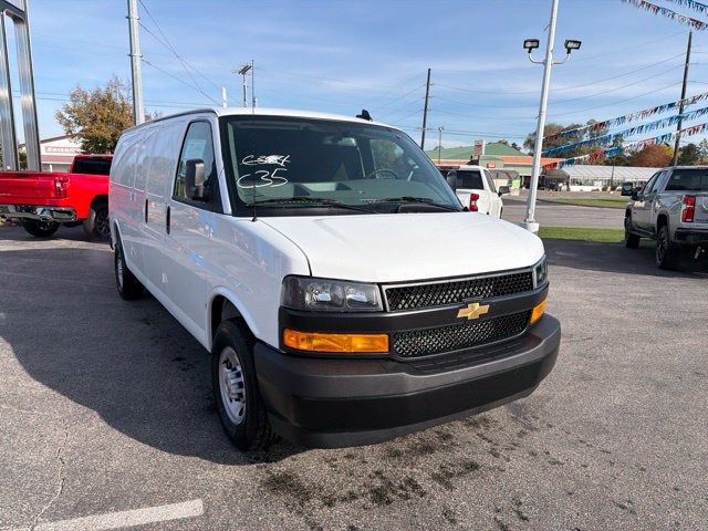New 2027 Chevrolet Express 3500 Extended w/ Driver Convenience Package RWD image 16