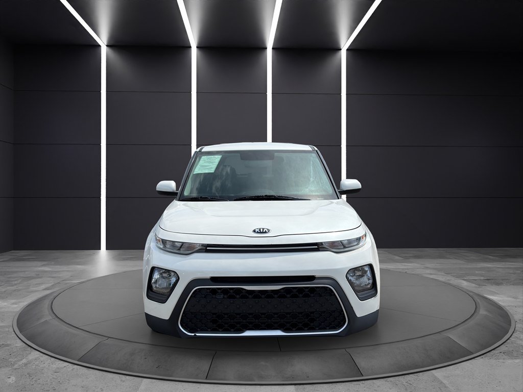 Used 2020 Kia Soul LX FWD image 2