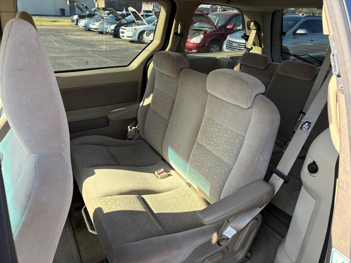 Used 2004 Ford Freestar SE FWD image 8