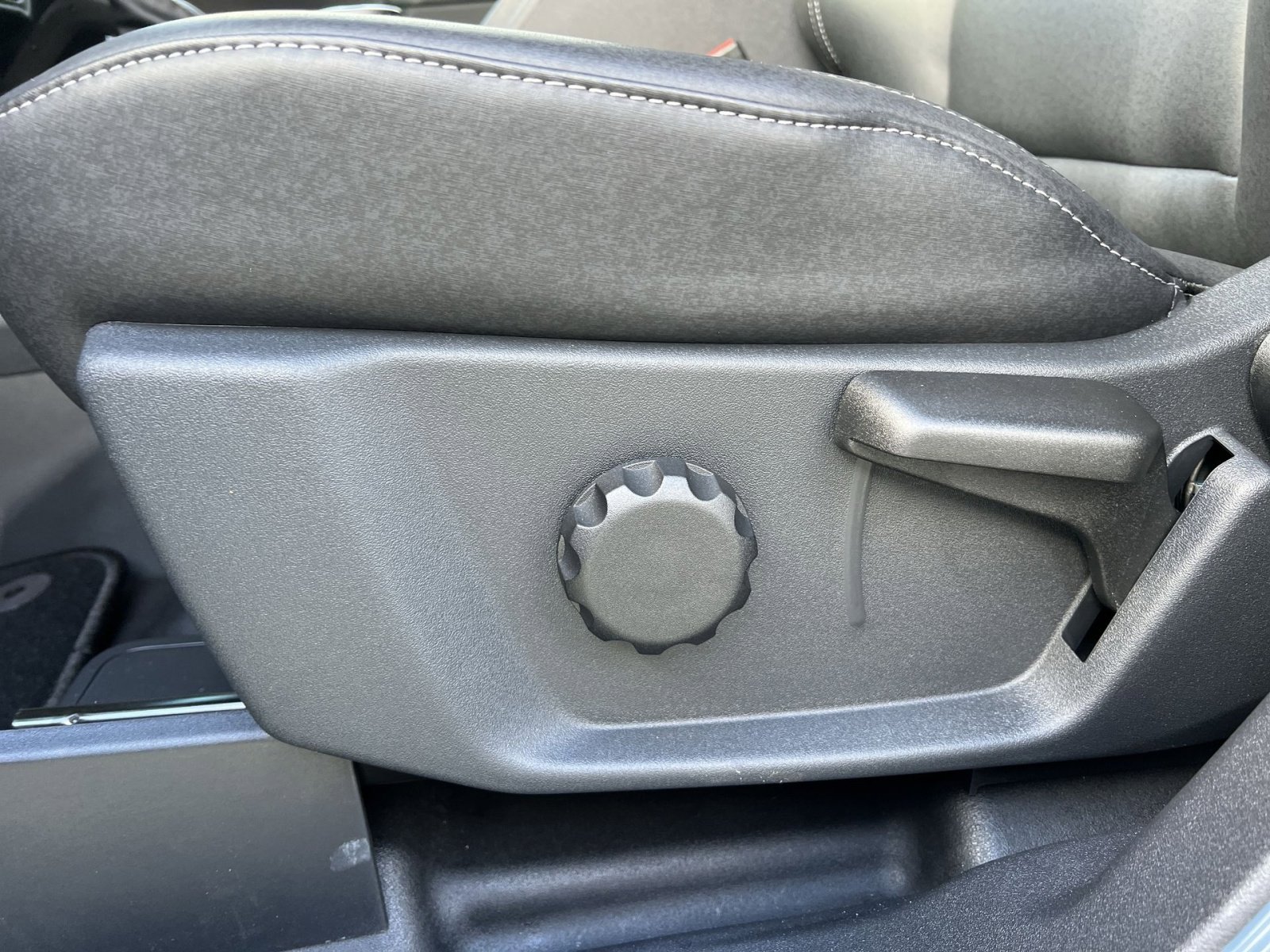 New 2025 Ford Bronco Badlands image 14