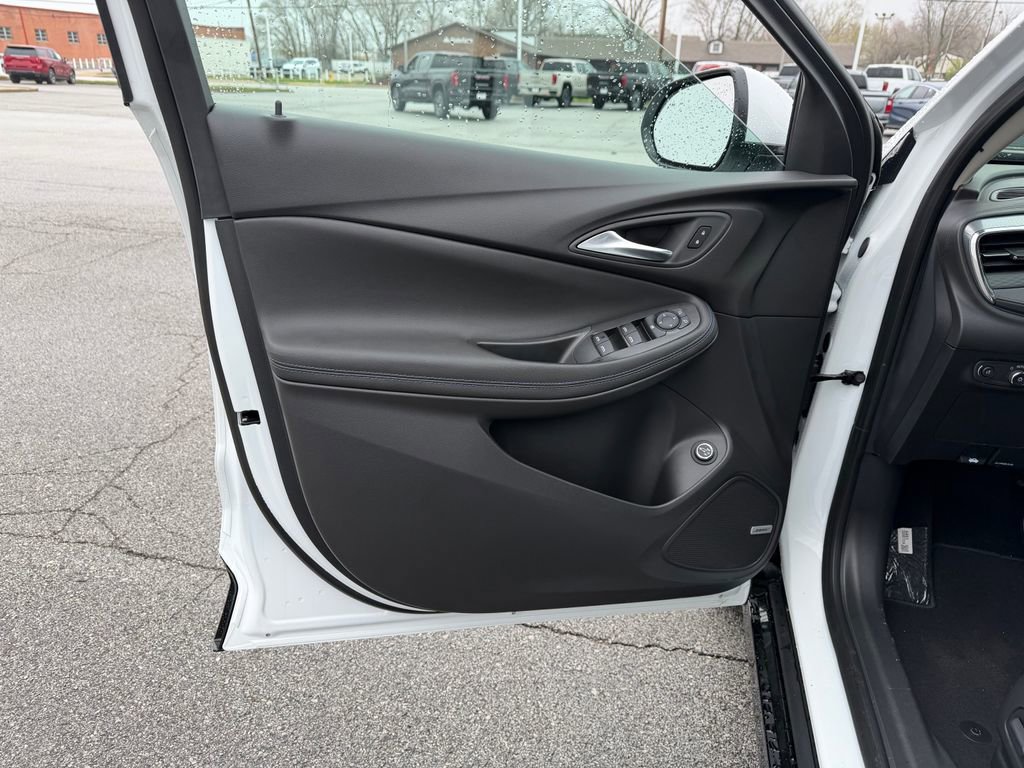 New 2026 Buick Encore GX Sport Touring FWD image 22