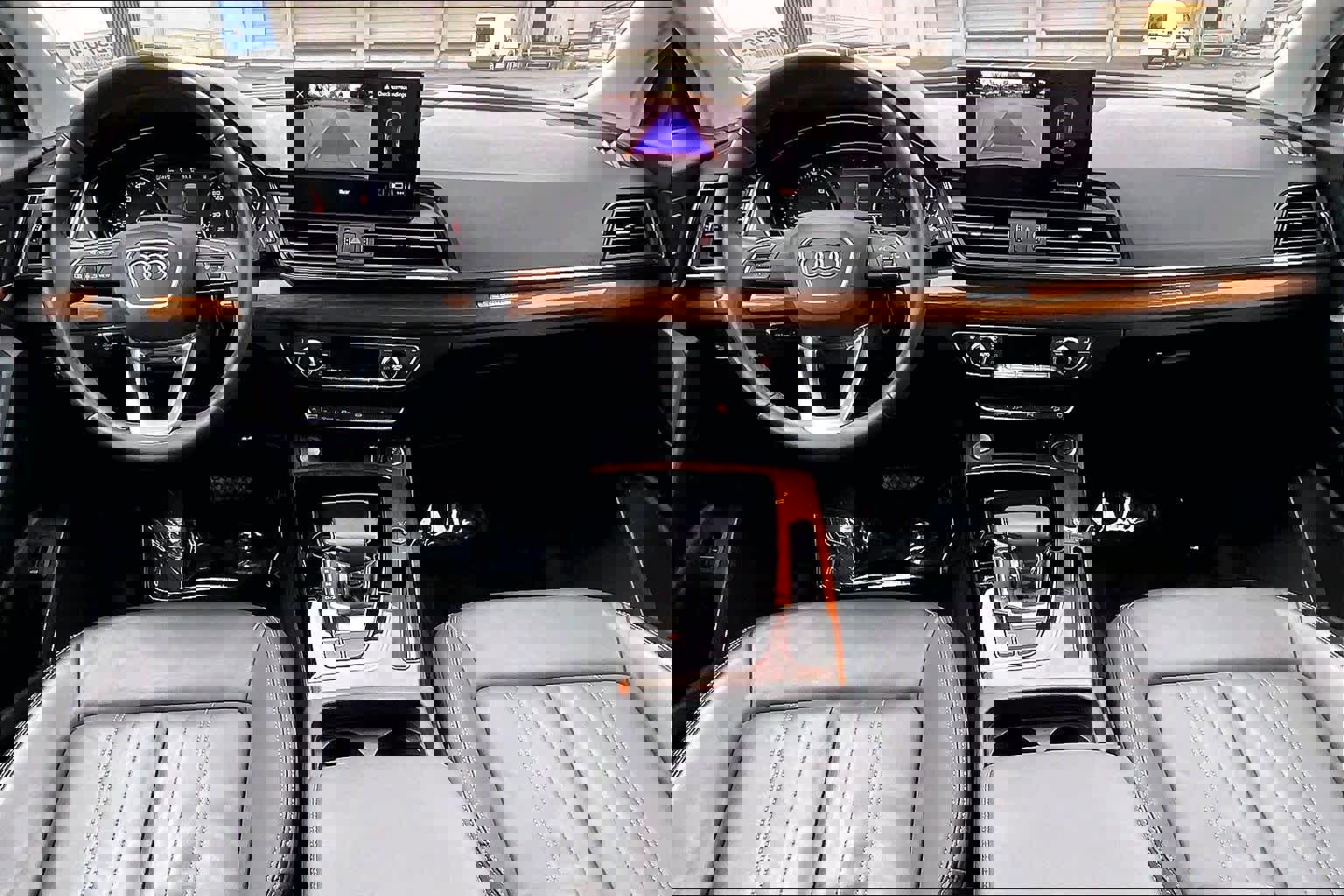 Used 2023 Audi Q5 2.0T Premium w/ Convenience Package image 18