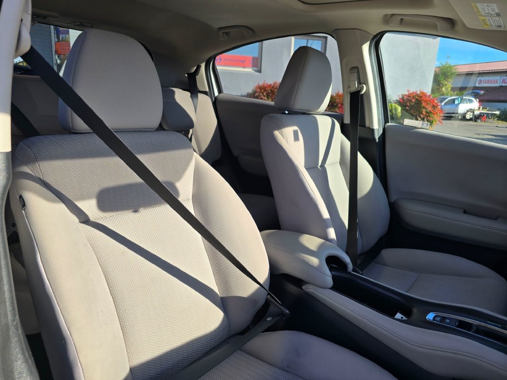 Used 2018 Honda HR-V EX image 12