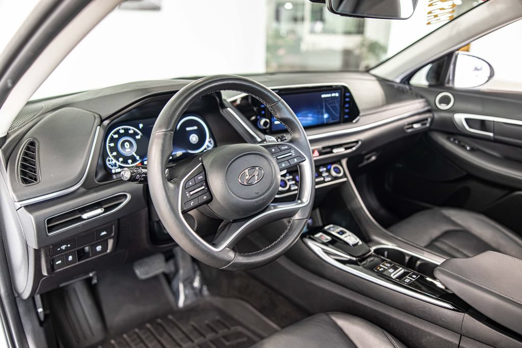 Used 2022 Hyundai Sonata Limited w/ Cargo Package FWD image 18