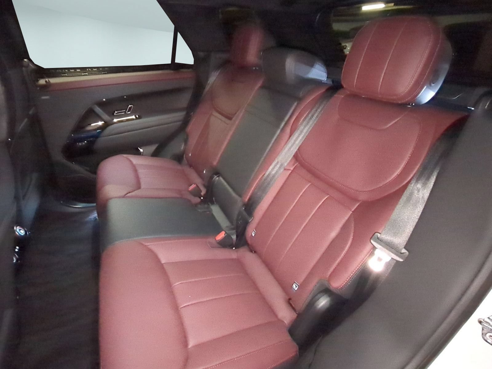 New 2026 Land Rover Range Rover Sport Dynamic SE AWD/4WD image 25