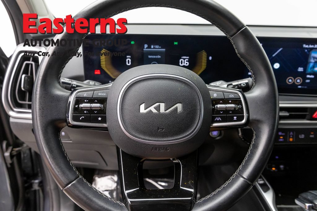 Used 2024 Kia Sorento S FWD image 10
