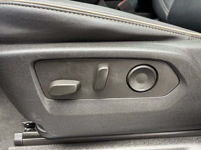 Used 2023 Chevrolet Tahoe Premier w/ Advanced Technology Package image 29