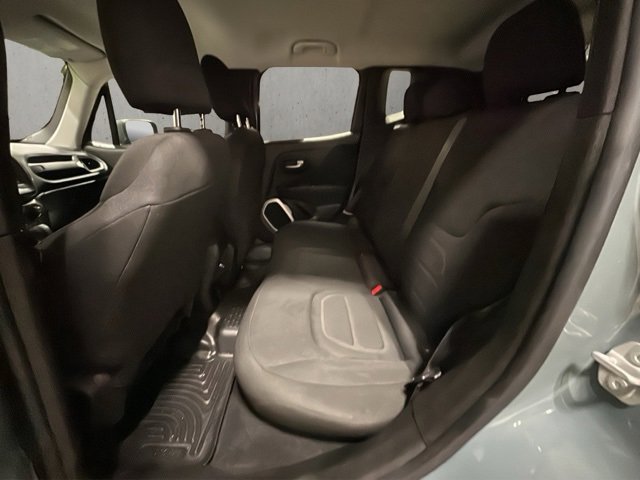 Used 2018 Jeep Renegade Latitude image 21