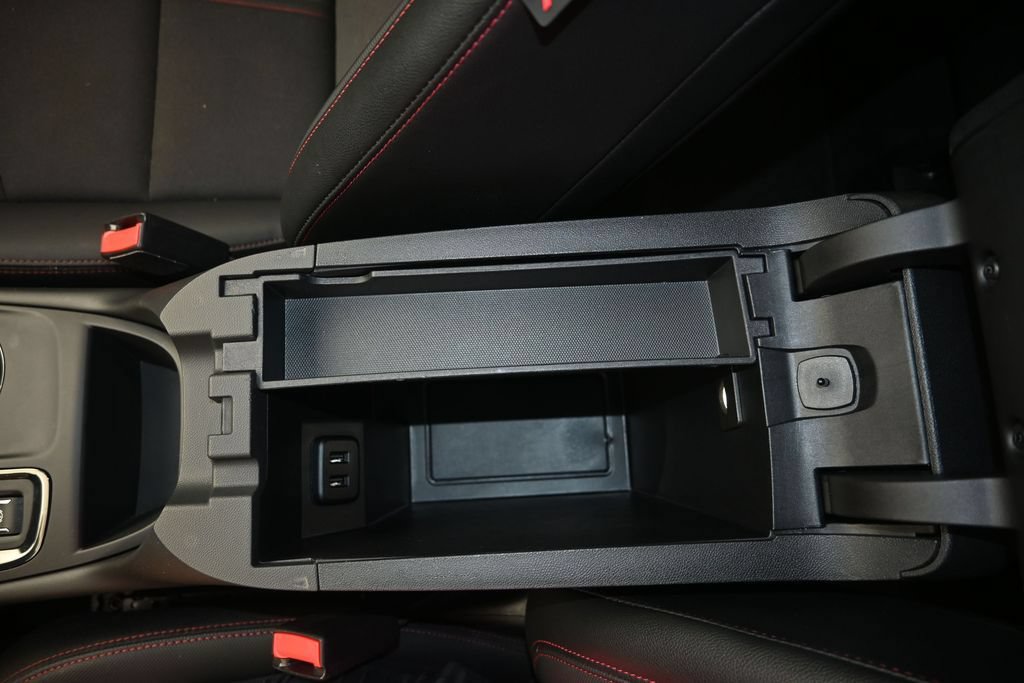 Certified 2022 Chevrolet Equinox RS w/ Infotainment Package FWD image 20