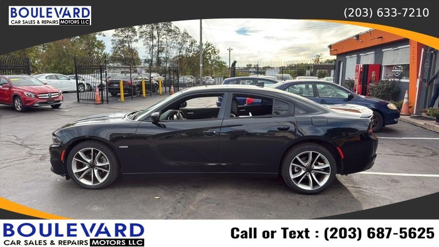 Used 2016 Dodge Charger R/T RWD image 4