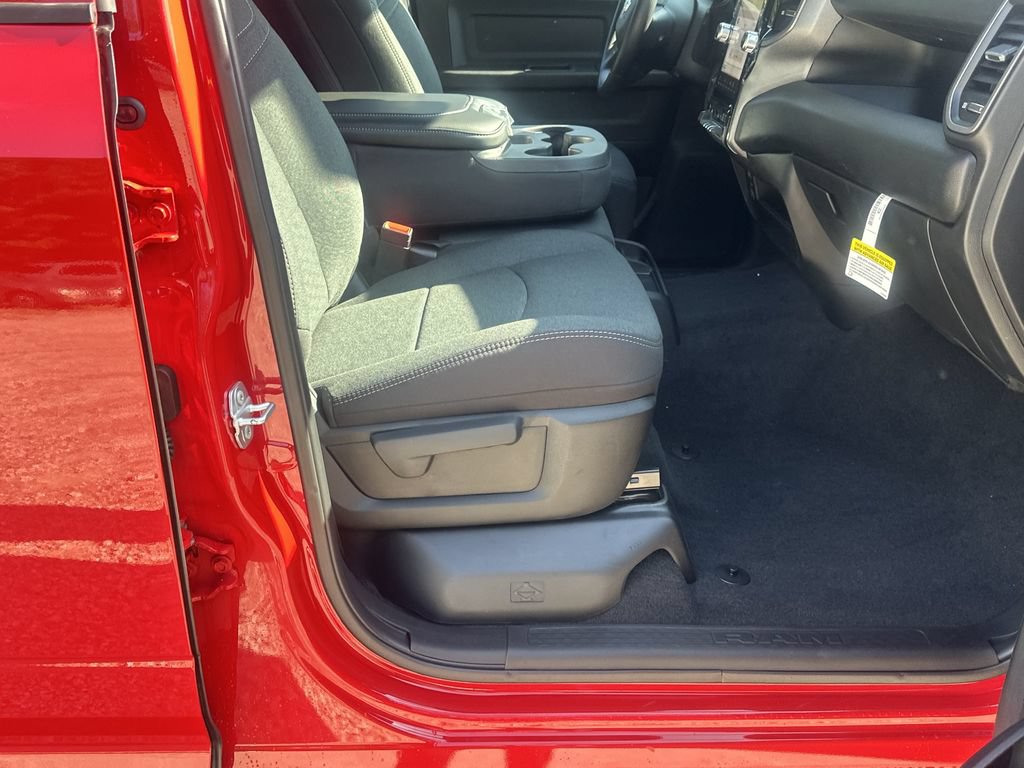 New 2026 RAM 3500 Tradesman AWD/4WD image 13