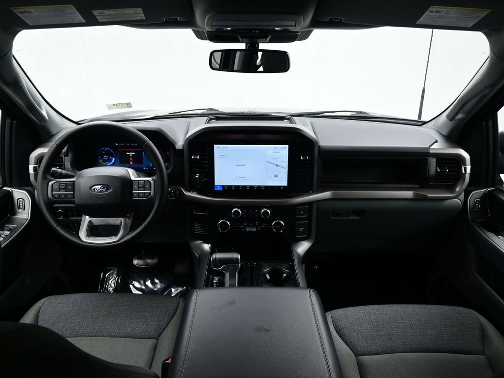 Used 2025 Ford F150 Lightning XLT image 9