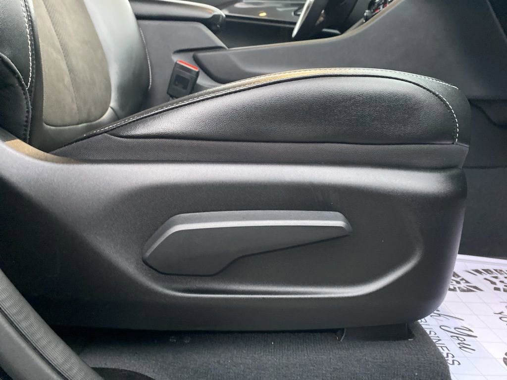 Used 2023 Jeep Grand Cherokee Altitude image 10