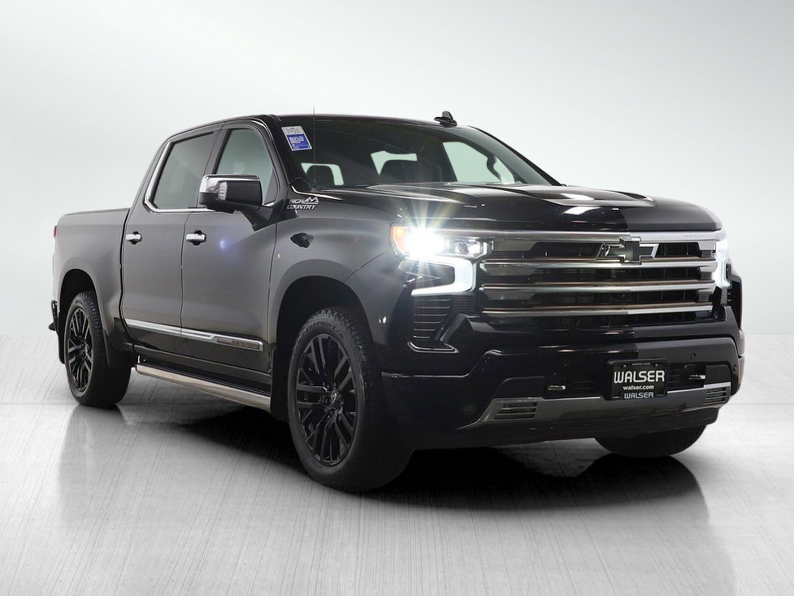 Used 2022 Chevrolet Silverado 1500 High Country w/ High Country Premium Package image 7