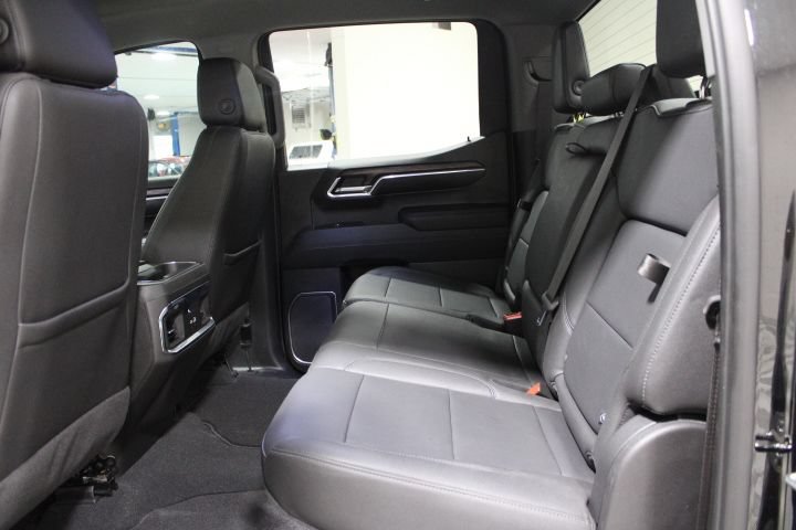 Used 2022 GMC Sierra 1500 SLT w/ SLT Convenience Package AWD/4WD image 23