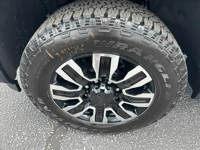 New 2026 GMC Sierra 2500 Denali Ultimate AWD/4WD image 18