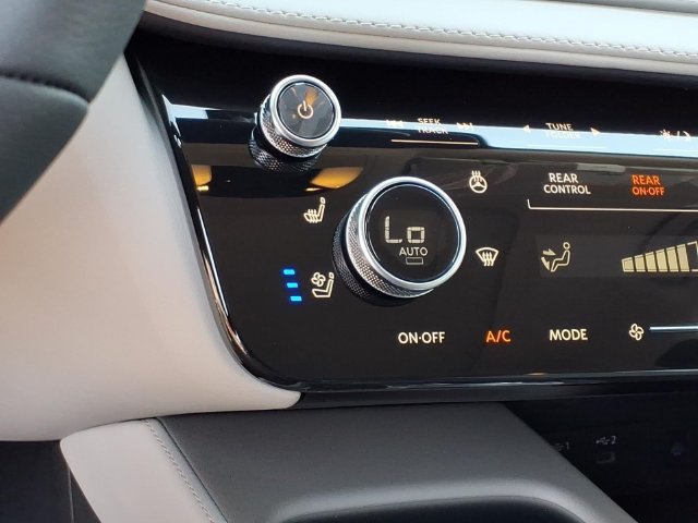 New 2027 INFINITI QX60 Luxe w/ Cargo Package FWD image 11