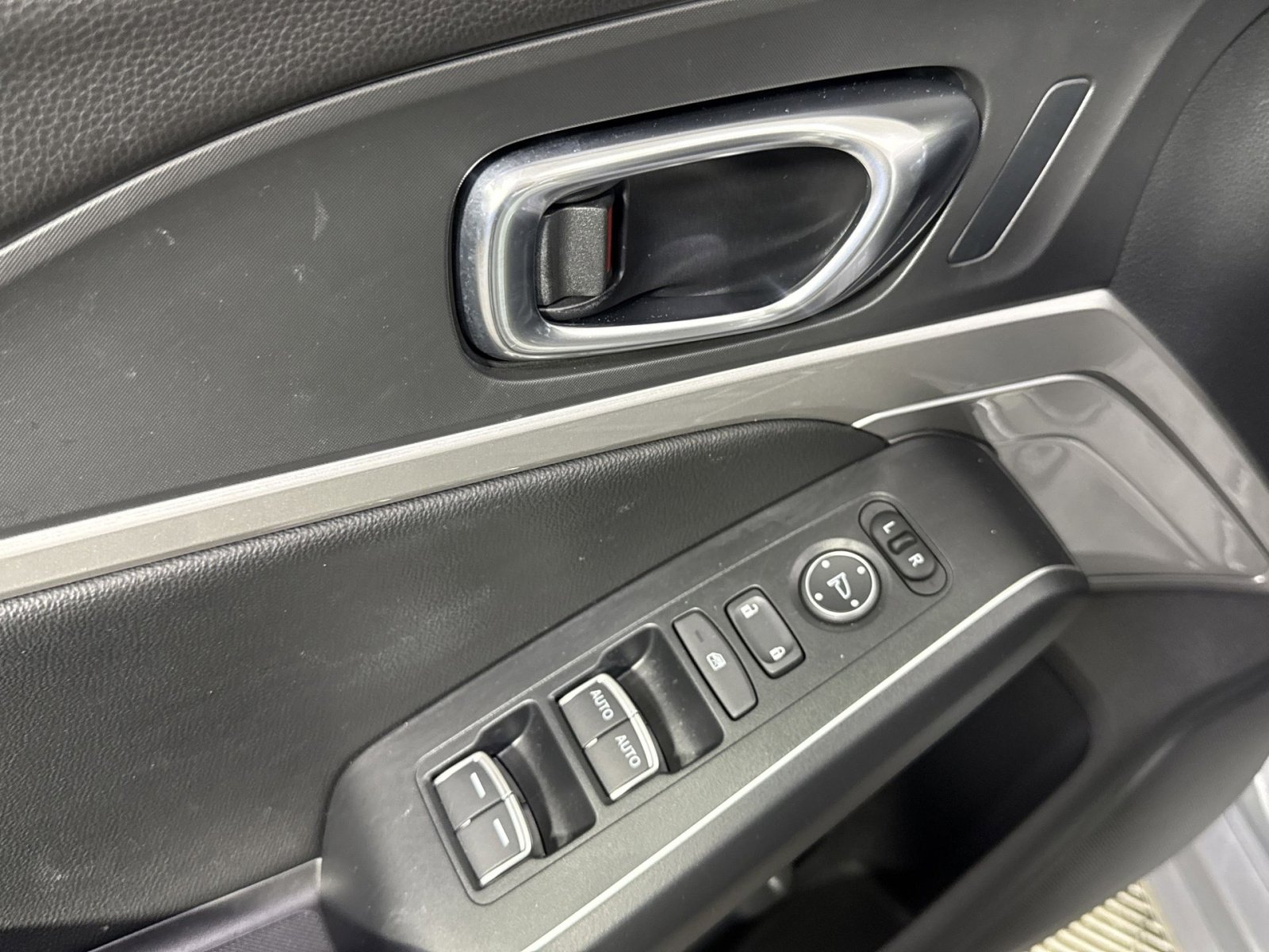 Used 2023 Acura Integra A-Spec image 16