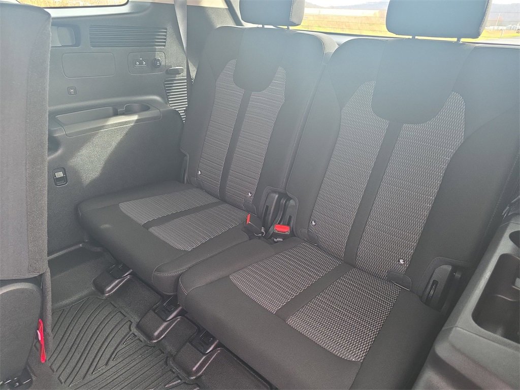 Used 2025 Kia Sorento LX image 22