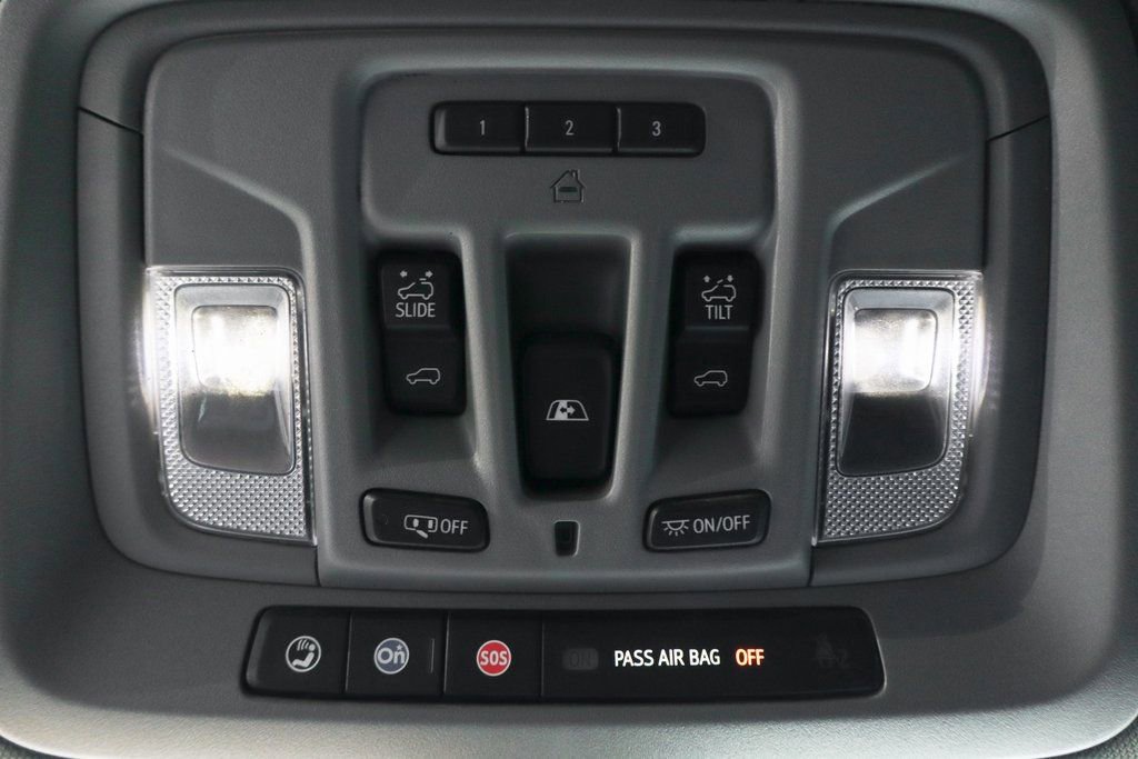 Used 2021 GMC Sierra 3500 Denali w/ Denali Ultimate Package image 32