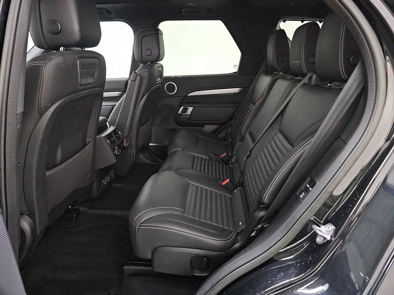 Used 2023 Land Rover Discovery S R-Dynamic AWD/4WD image 15