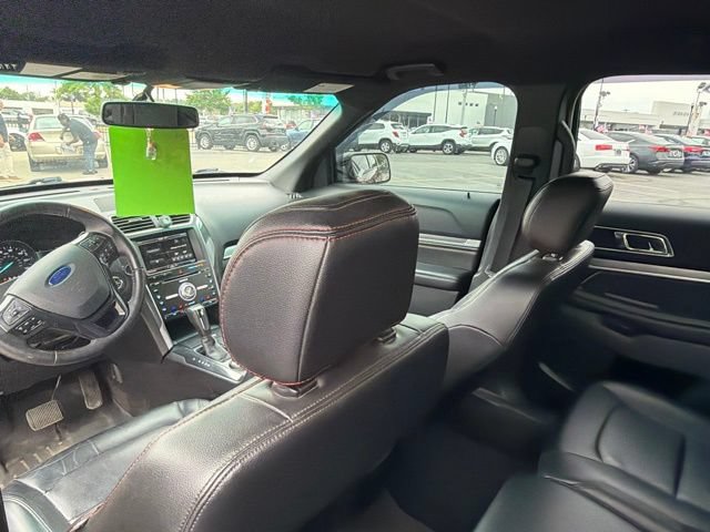 Used 2016 Ford Explorer Sport w/ Equipment Group 401A AWD/4WD image 18
