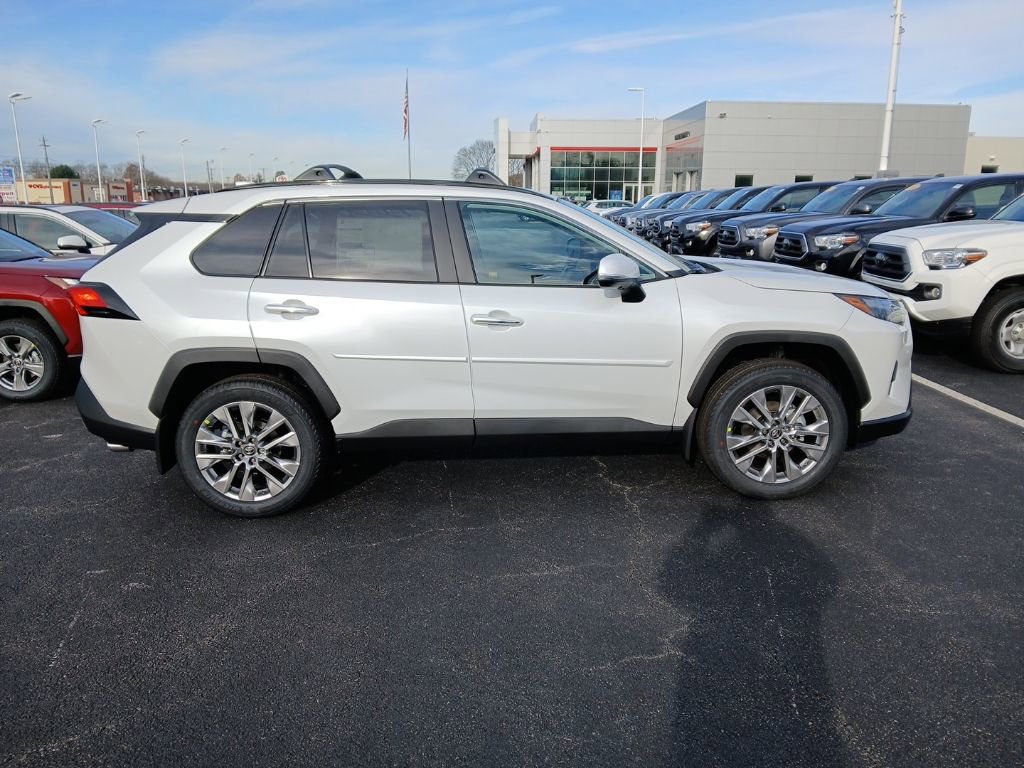 New 2025 Toyota RAV4 Limited image 4