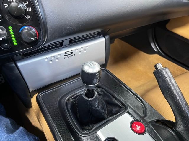 Used 2004 Honda S2000 image 23