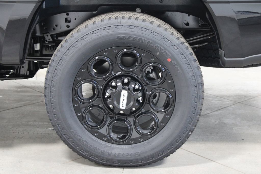 New 2026 Ford F250 Lariat w/ Black Appearance Package image 20