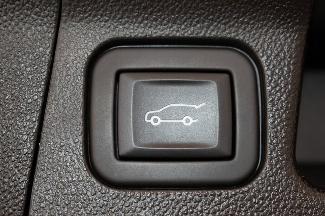 Used 2023 GMC Acadia AT4 w/ Trailering Package AWD/4WD image 16