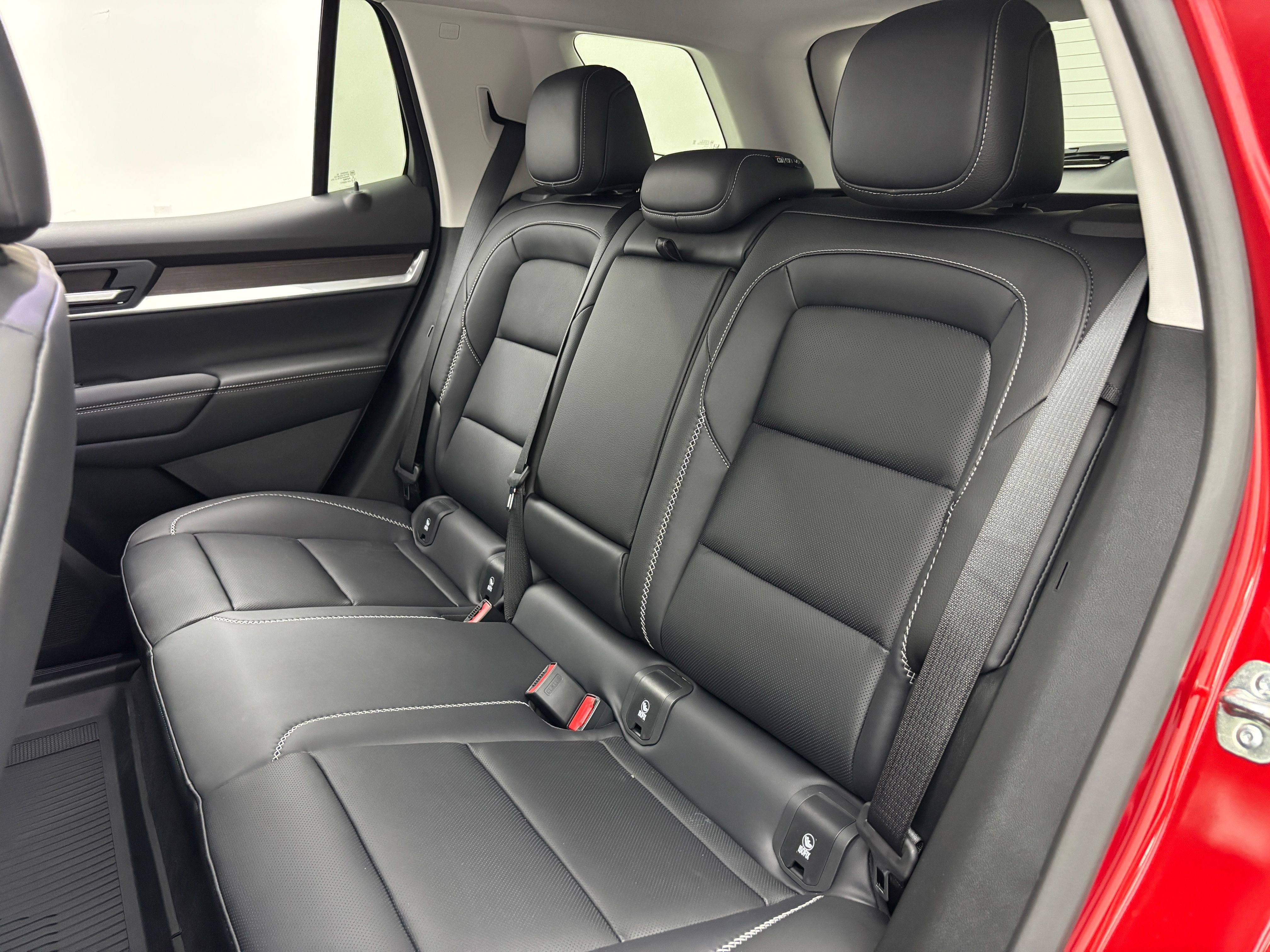 New 2027 GMC Terrain Denali w/ LPO, Floor Liner Package AWD/4WD image 41