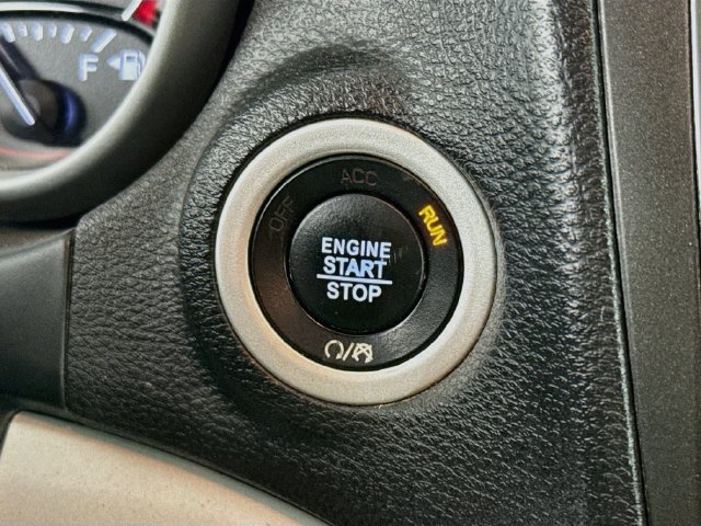 Used 2019 Dodge Journey SE w/ Blacktop Package FWD image 17