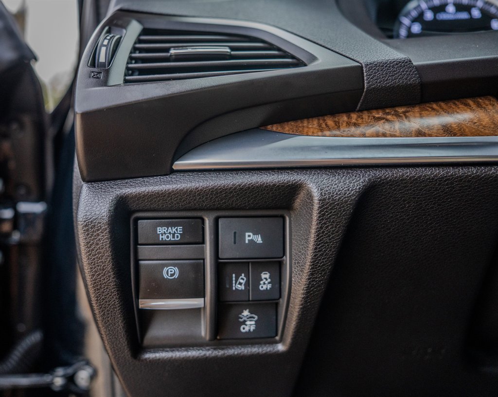 Used 2019 Acura MDX SH-AWD w/ Technology Package image 18