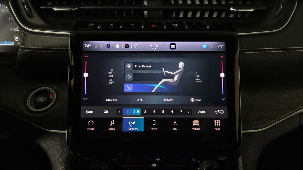 Used 2023 Jeep Grand Cherokee Limited image 24