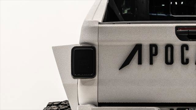 Used 2025 Jeep Gladiator Sport image 8