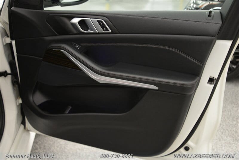 Used 2020 BMW X5 sDrive40i w/ M Sport Package RWD image 40