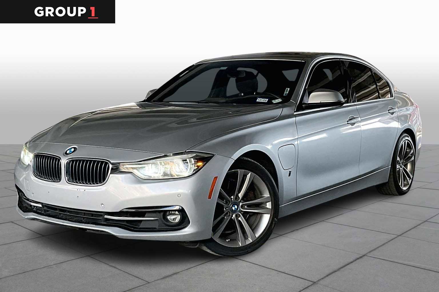 Used 2017 BMW 330e image 1