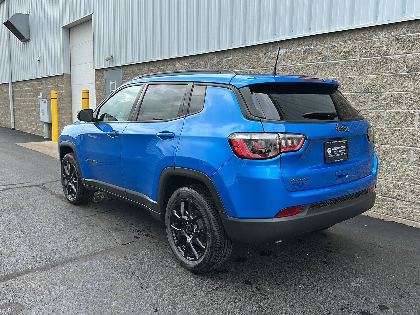 New 2026 Jeep Compass Latitude AWD/4WD image 37