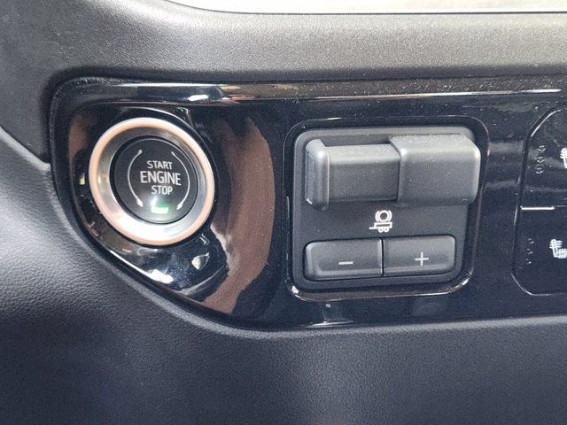 Used 2022 Chevrolet Silverado 1500 RST AWD/4WD image 21