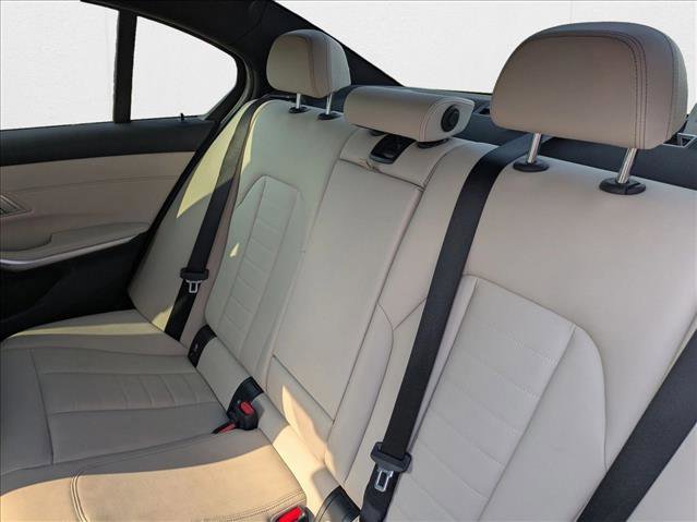 Used 2023 BMW 330i Sedan w/ M Sport Package image 19