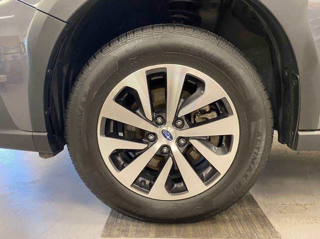 Used 2025 Subaru Outback Premium w/ Popular Package #1A image 18