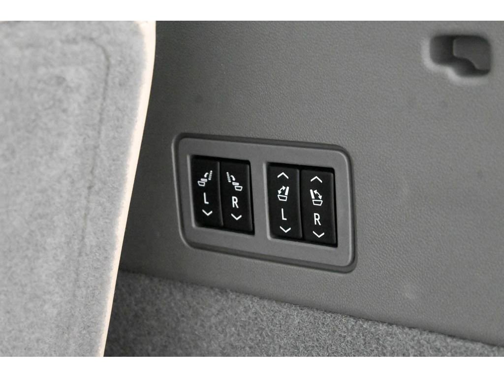 Used 2022 Cadillac XT6 Premium Luxury w/ Technology Package image 61