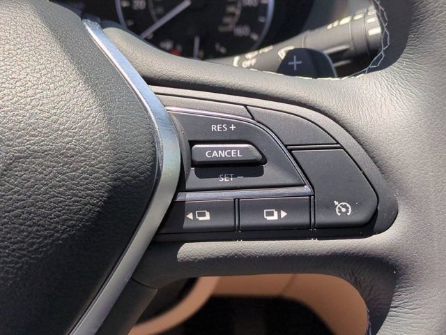 Used 2020 INFINITI QX50 Luxe w/ Navigation Package FWD image 18