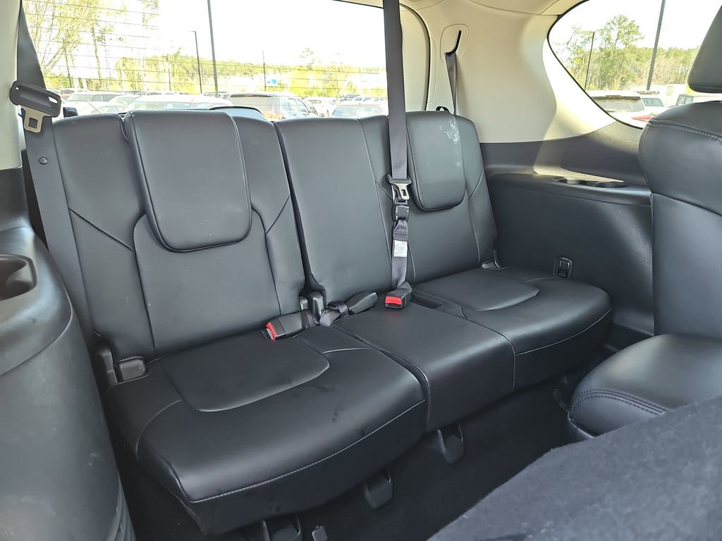 Used 2024 Nissan Armada SL w/ Captain's Chairs Package image 15