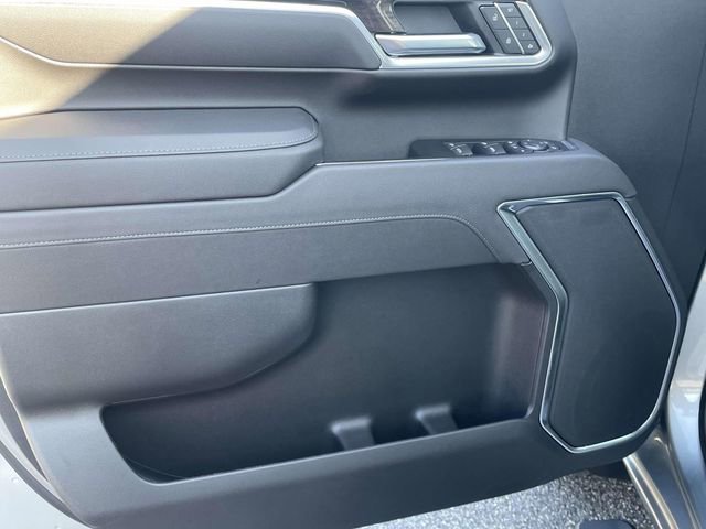 Used 2025 Chevrolet Silverado 2500 LTZ image 16