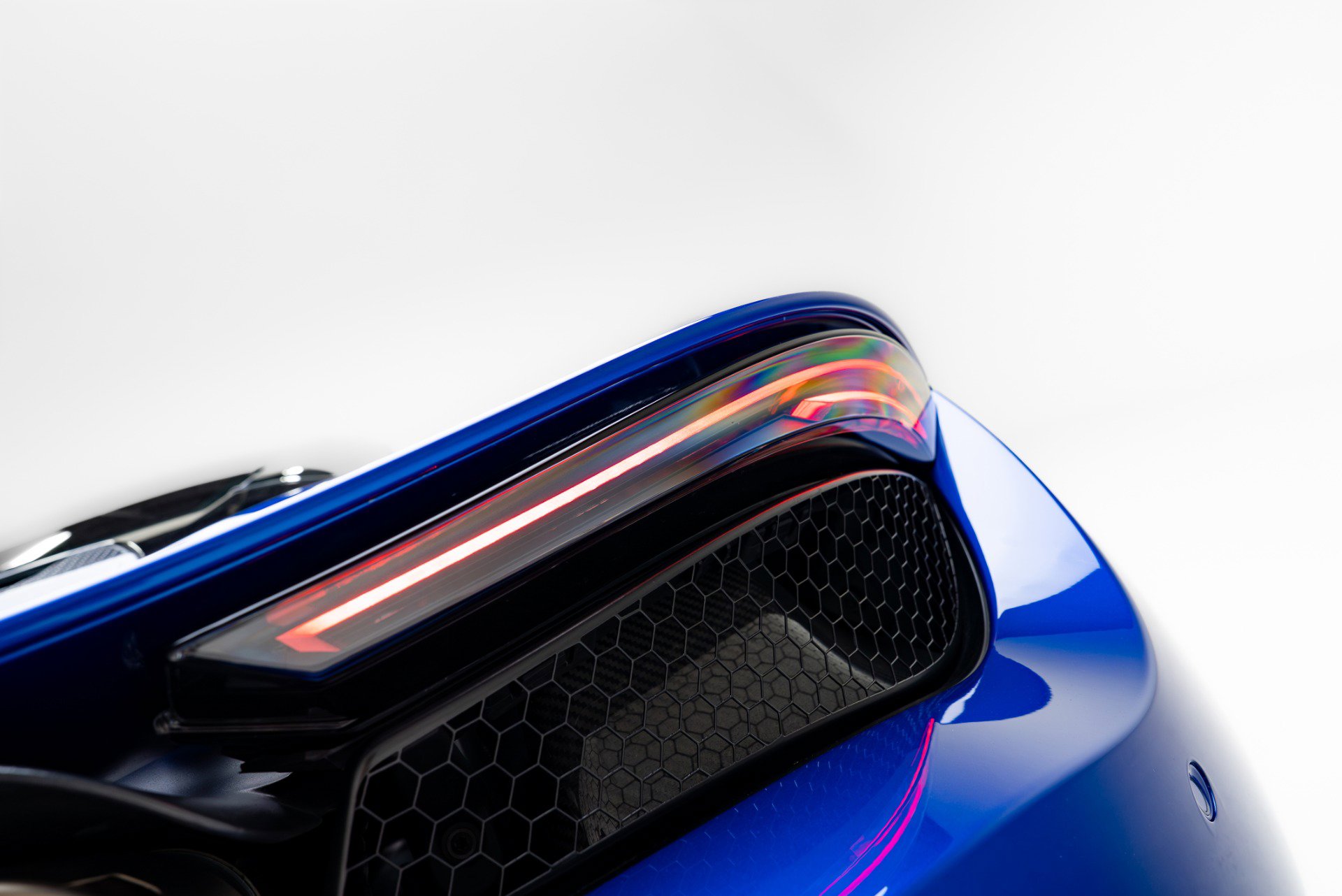 Used 2018 McLaren 720S Performance RWD image 34